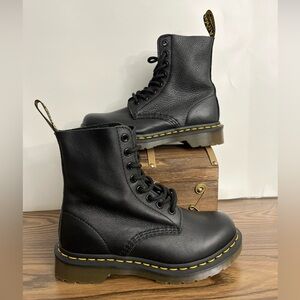 Dr. Martens Pascal Women’s Size 5 Leather Lace Up Boots Black Comfortable